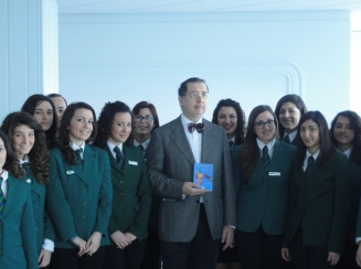 Scuola San Paolo di Sorrento con il maestro di Bon Ton Alberto Presutti